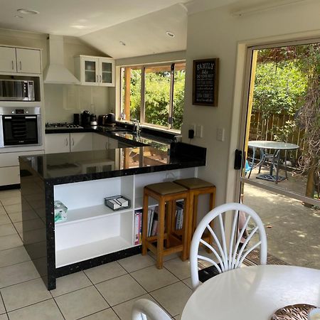 Spacious Home Paraparaumu Dış mekan fotoğraf