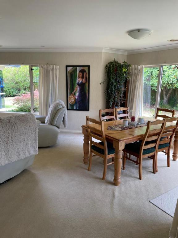 Spacious Home Paraparaumu Dış mekan fotoğraf